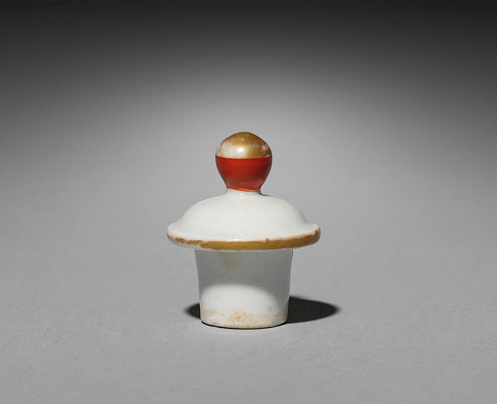 Sake Bottle with Three Figures (lid)